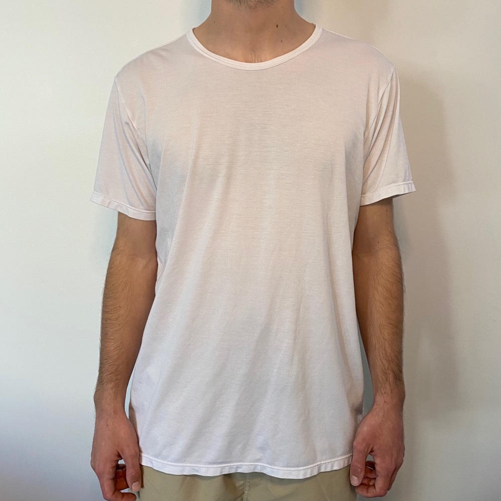 🌟SOLD🌟 Men’s UNIQLO White Tee